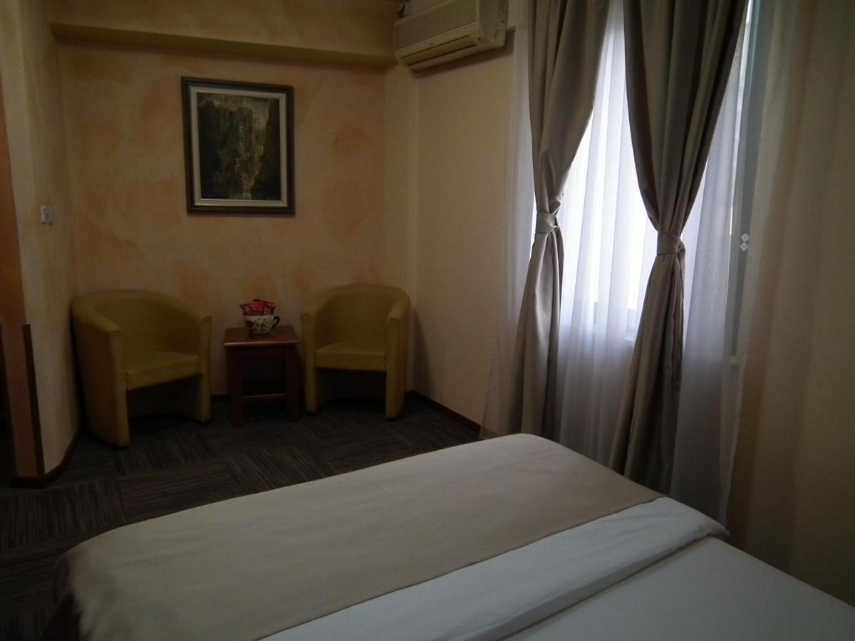 Hotel Kerber Podgorica Ngoại thất bức ảnh