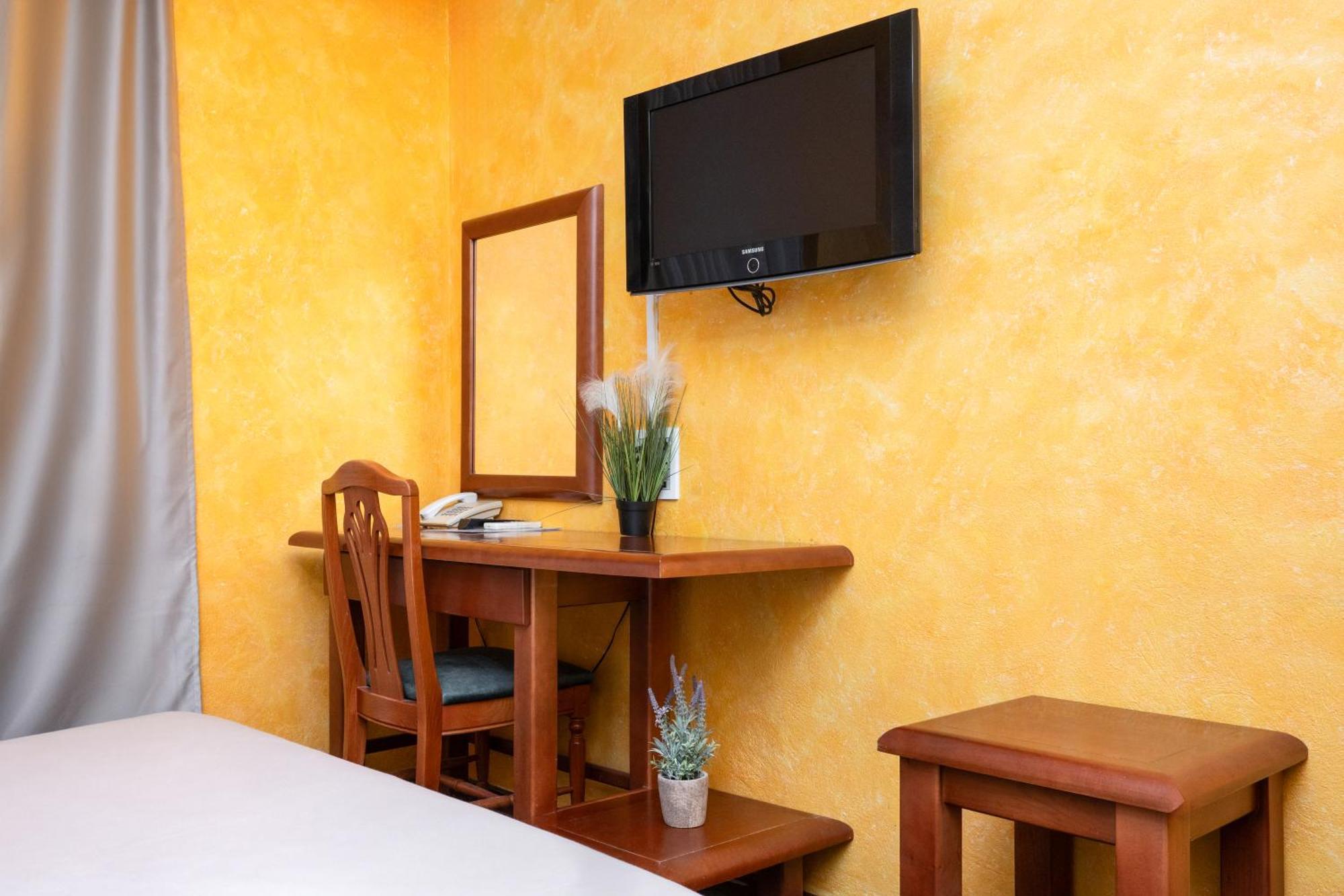 Hotel Kerber Podgorica Ngoại thất bức ảnh