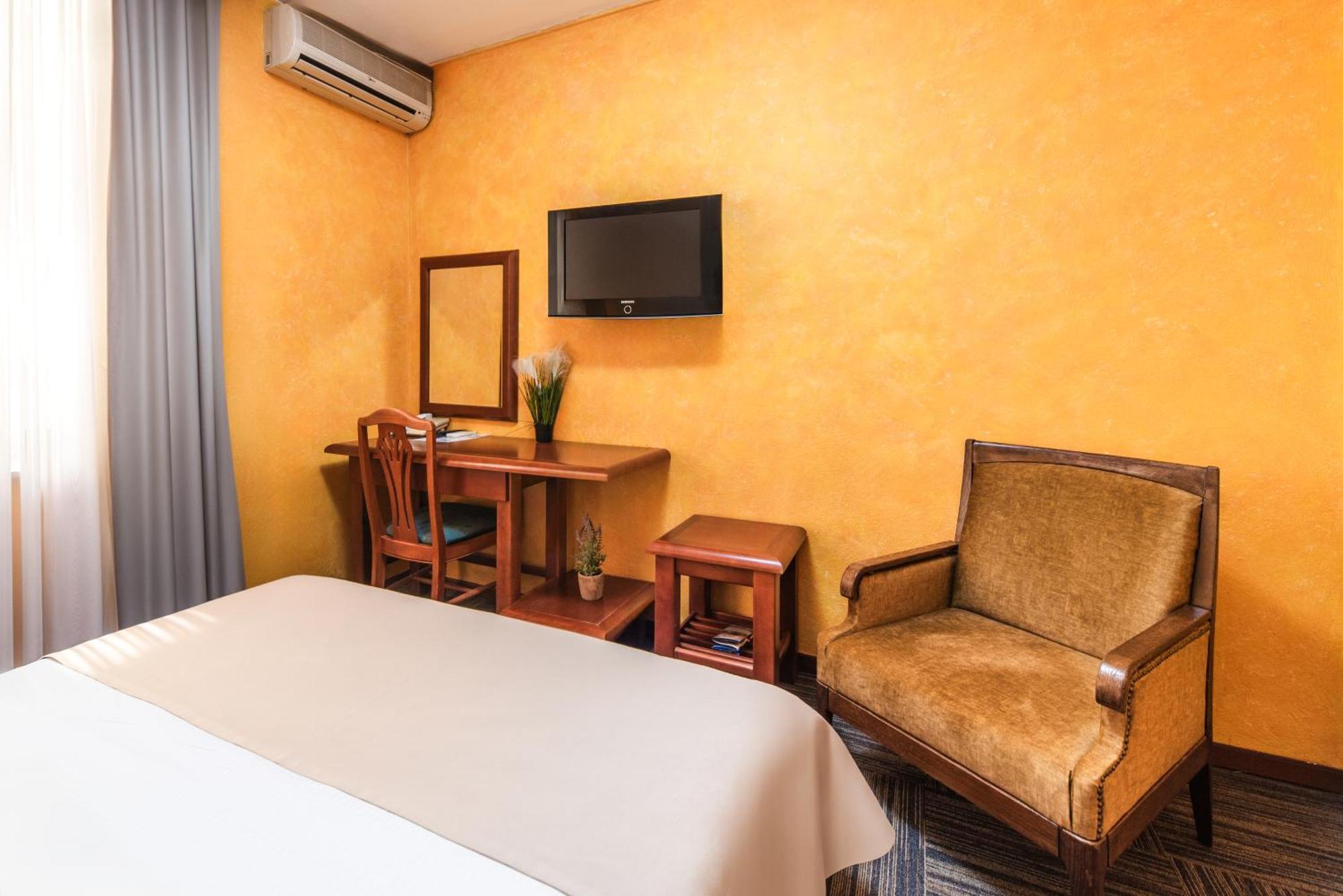 Hotel Kerber Podgorica Ngoại thất bức ảnh