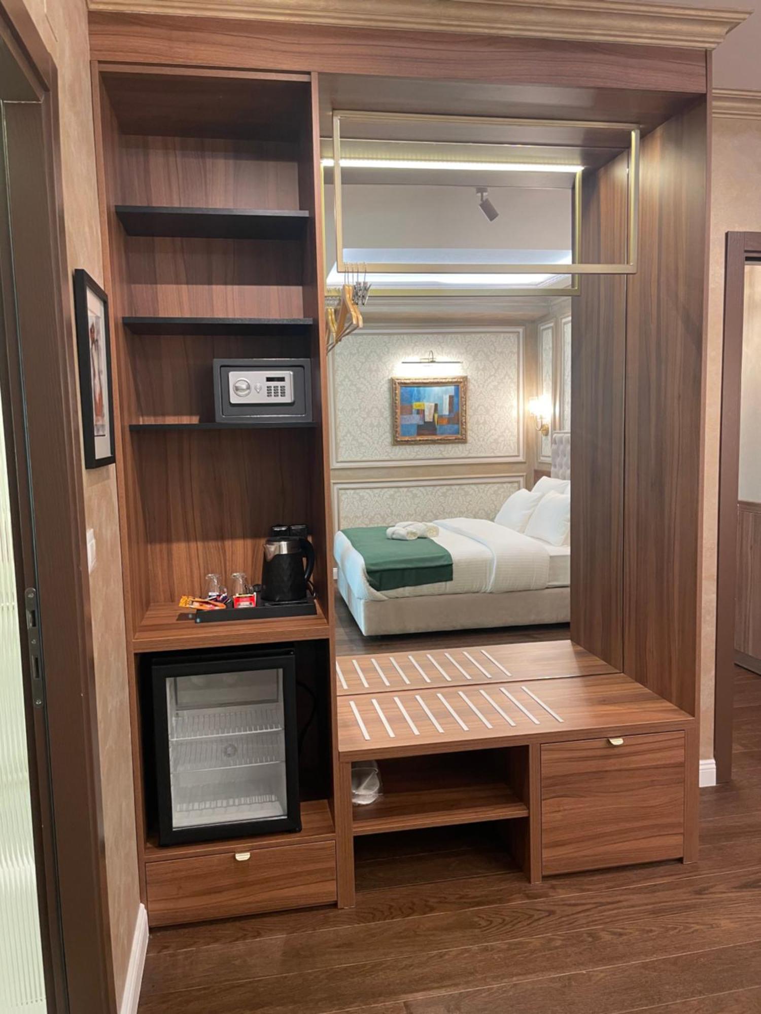 Hotel Kerber Podgorica Ngoại thất bức ảnh